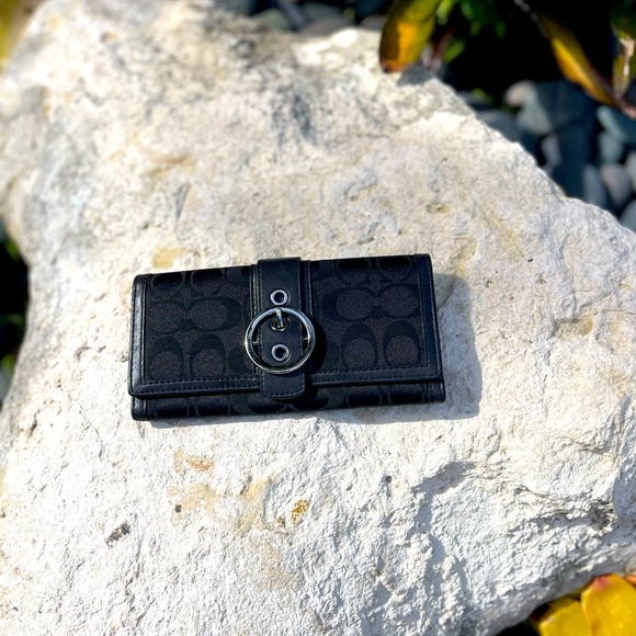 Coach Monogram Wallet/Crossbody - Picture 2 of 9